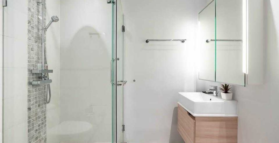 Diamond Condominium 16